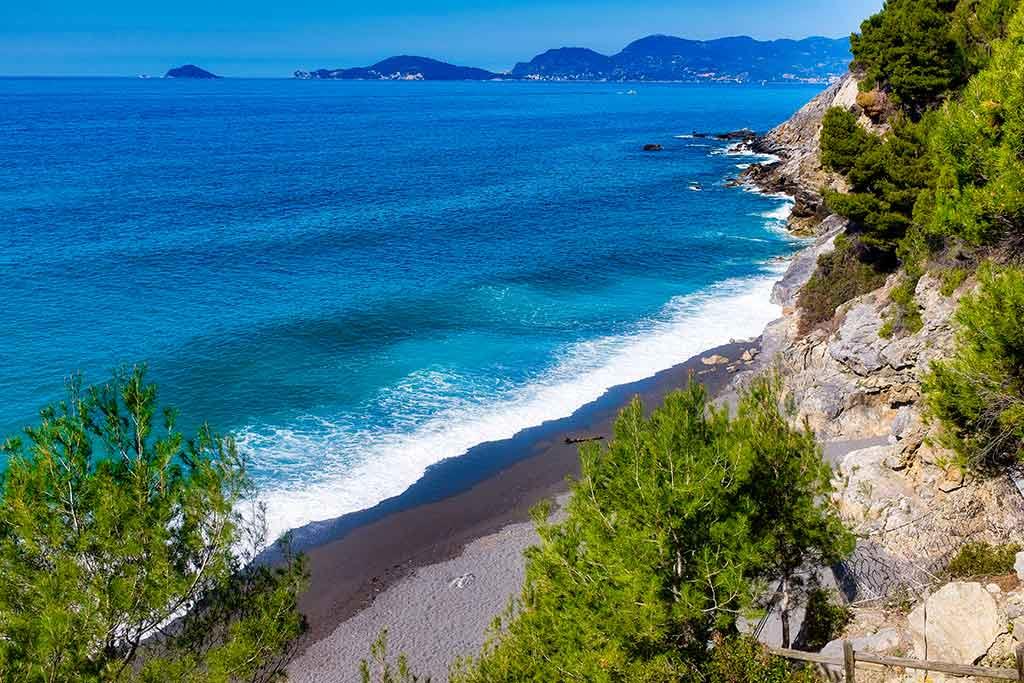 Punta Bianca