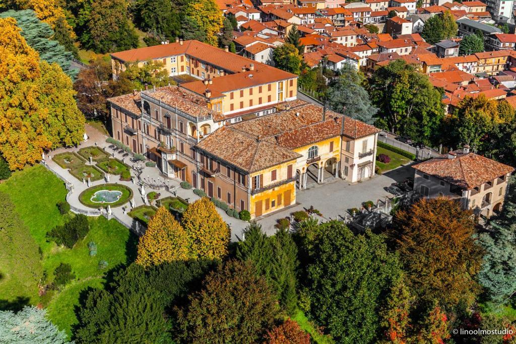 VILLA CAGNOLA