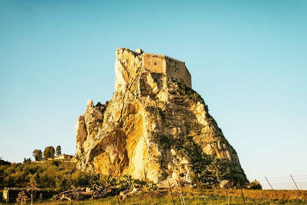 Castello Pietrarossa