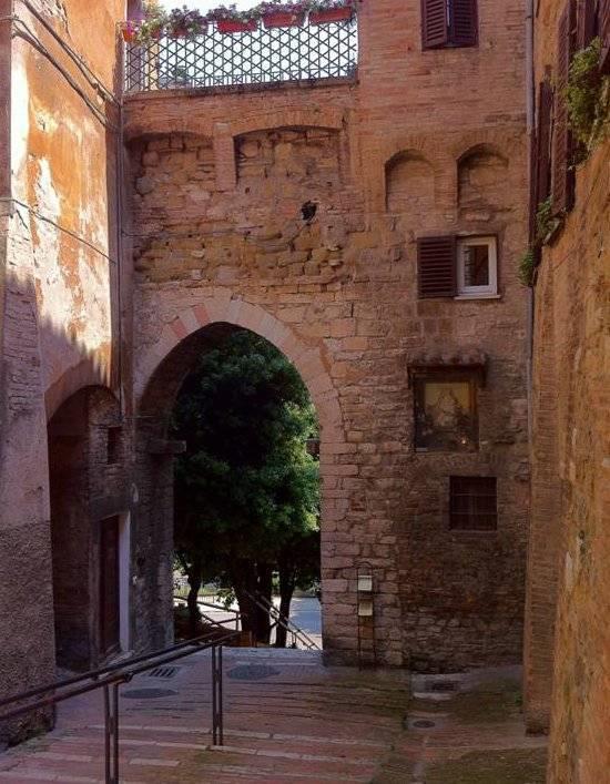 Fortezza di Porta Sole