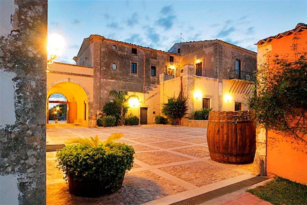 Villa Giulia, Antico Borgo