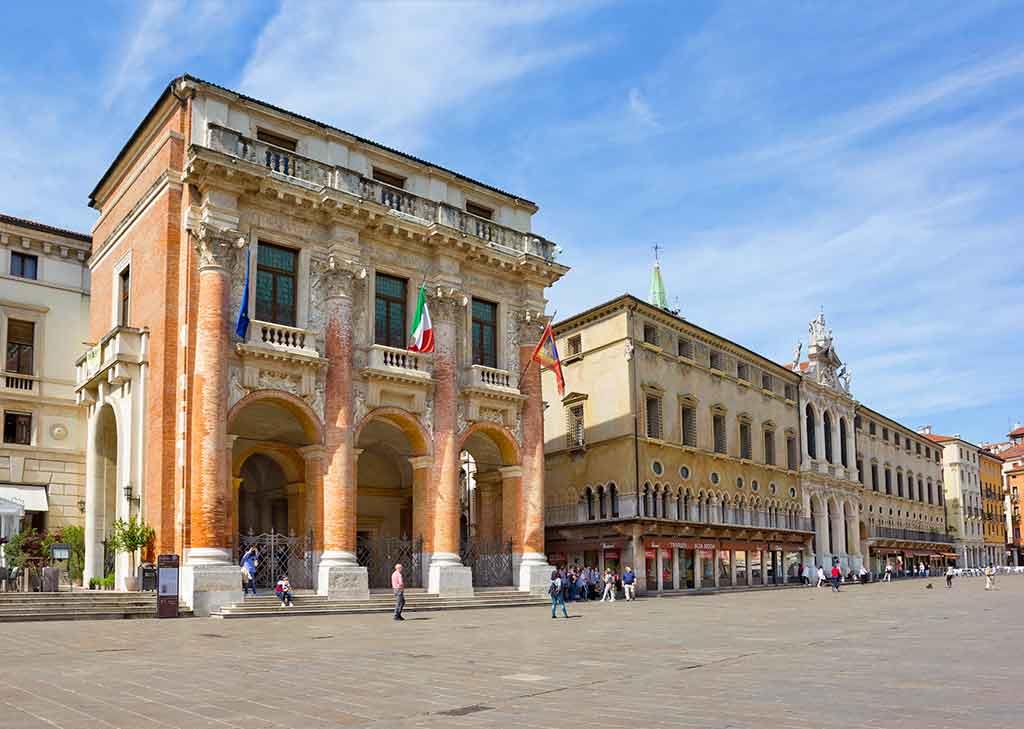 Loggia (o palazzo) del Capitanio