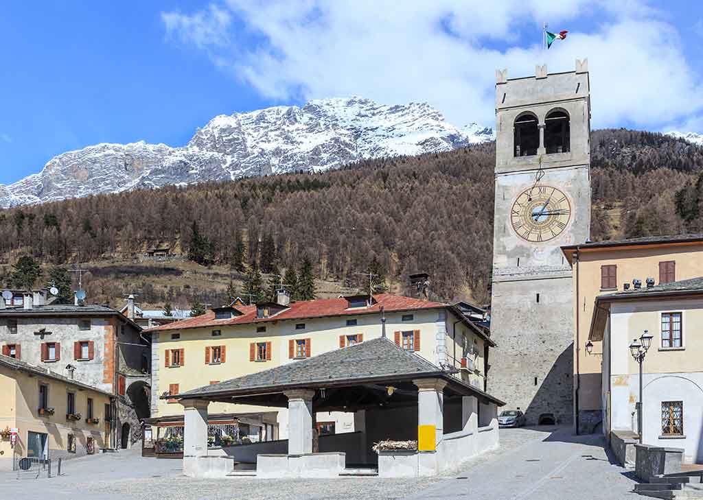 Piazza Cavour / Kuerc