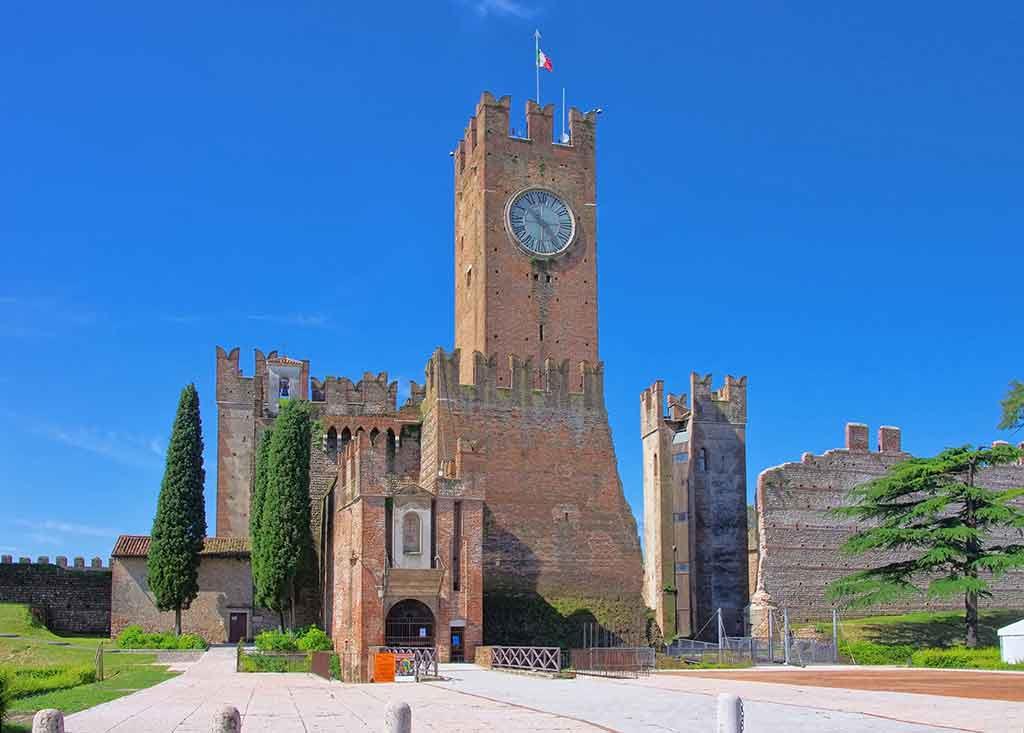 Castello Villafranca