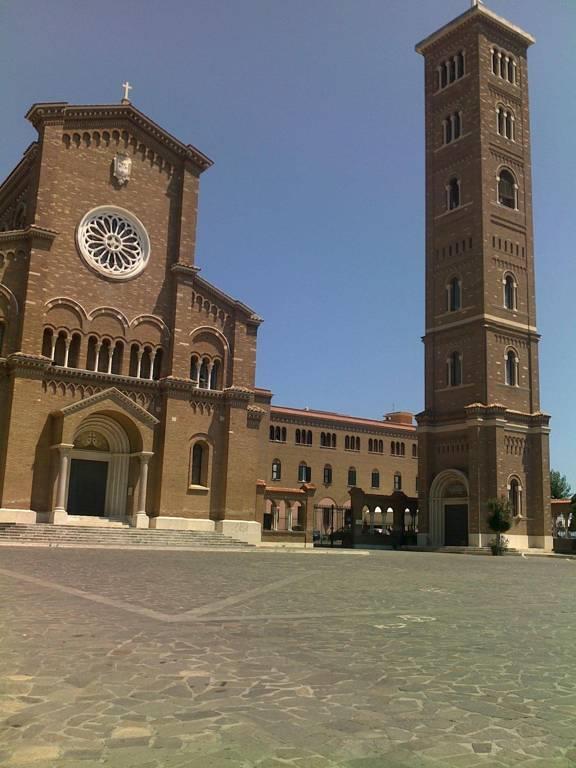 Basilica di Santa Teresa