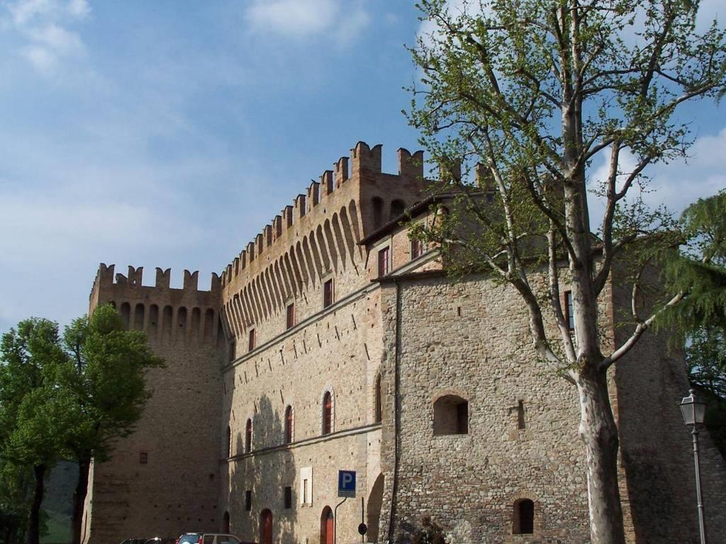 Castello dei Conti Oliva
