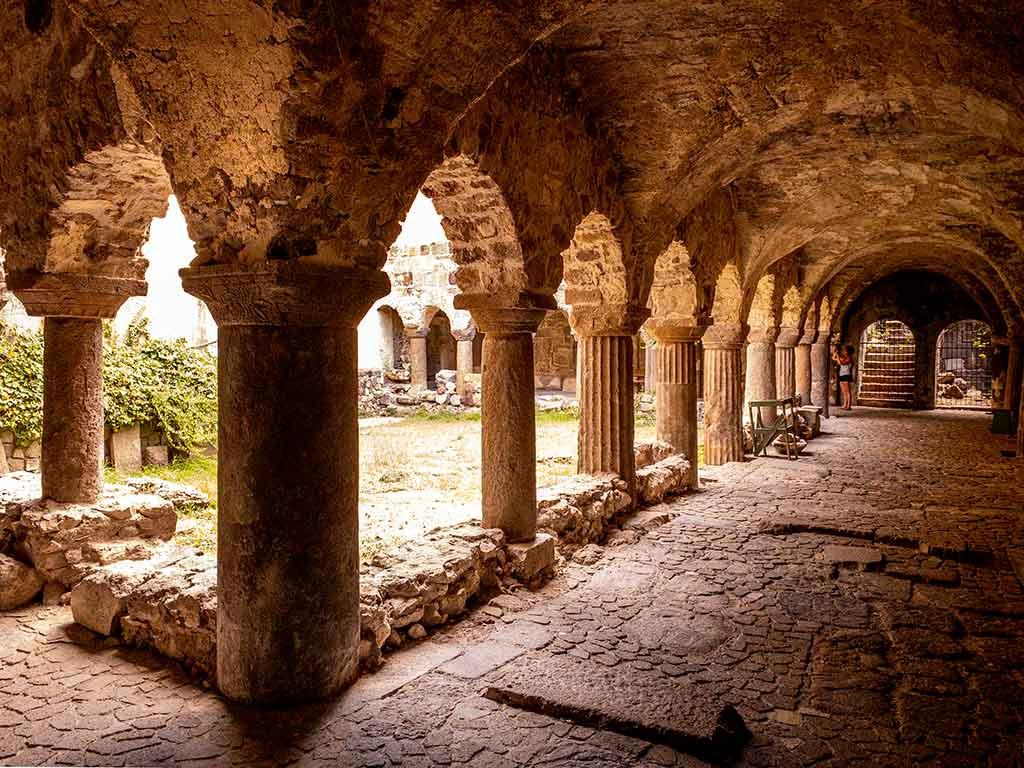 Chiostro normanno