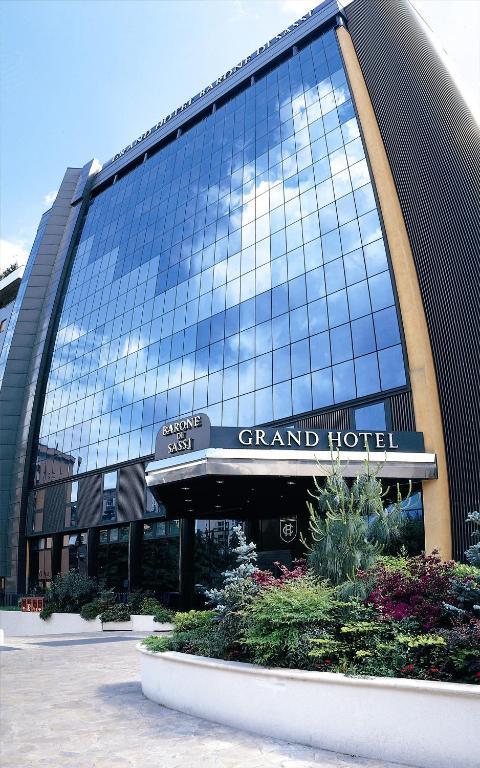GRAND HOTEL BARONE DI SASSJ