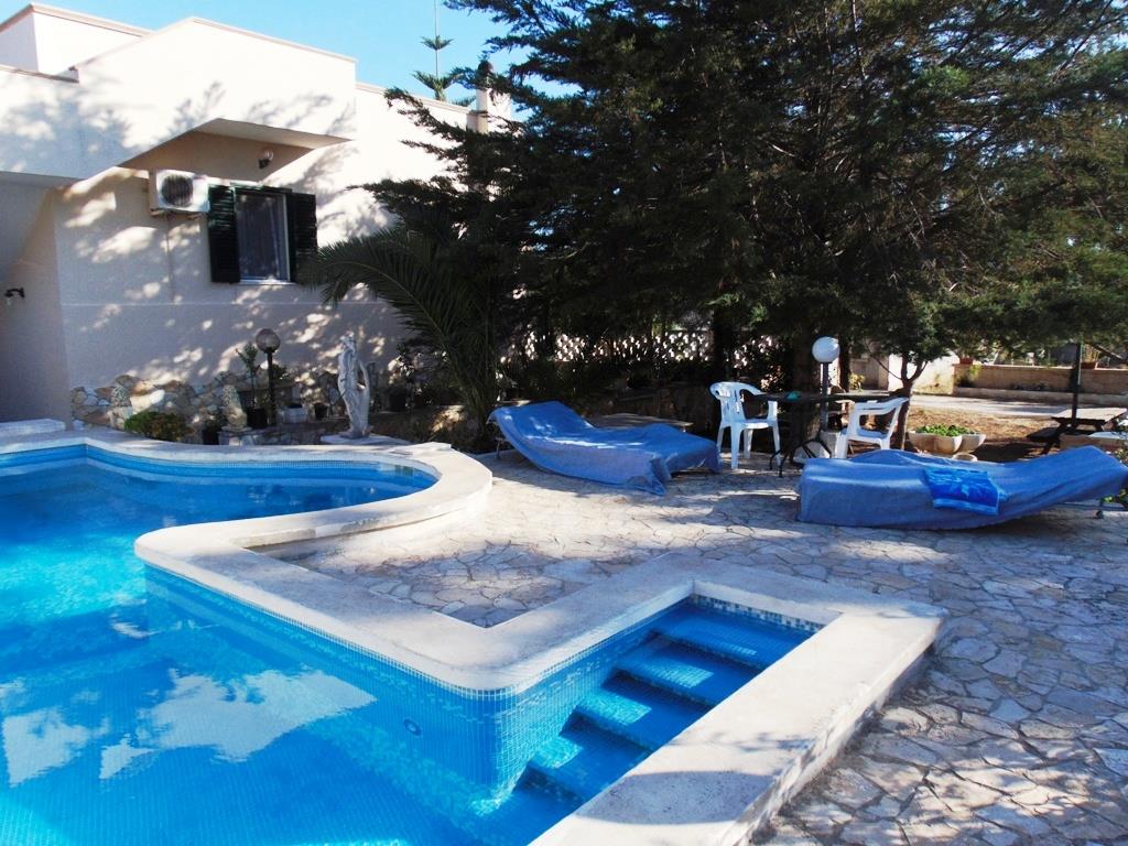 ALLOGGIO IN VILLA CRISTINA