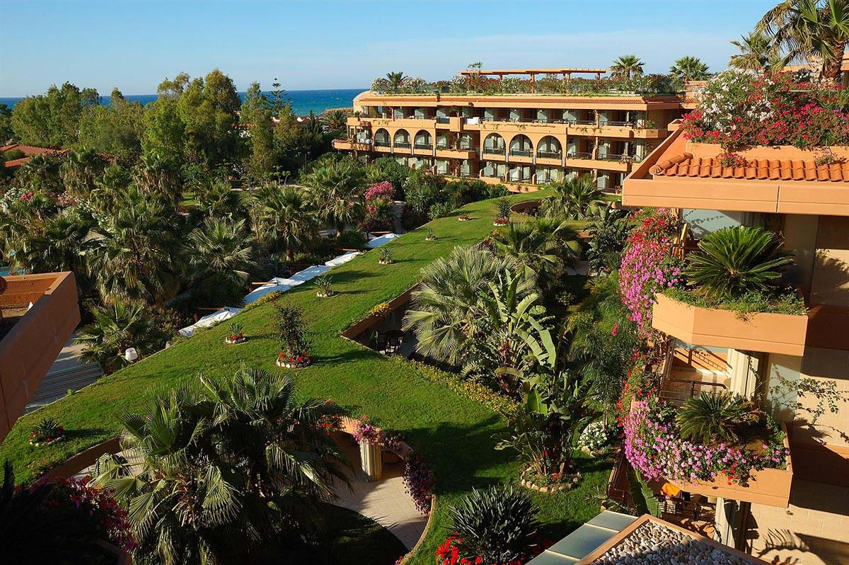 Acacia Resort