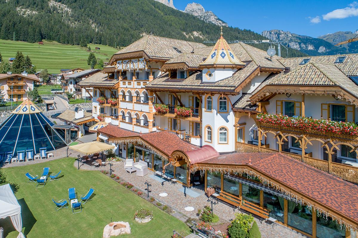 HOTEL RENE' - Dolomites Boutique Hotel