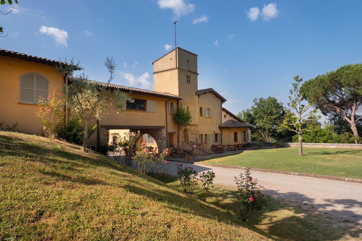 AGRITURIMO LE CERQUE