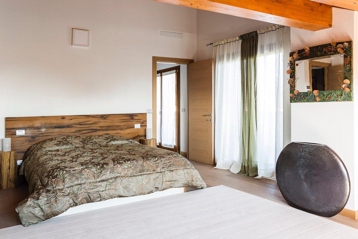 B&B 