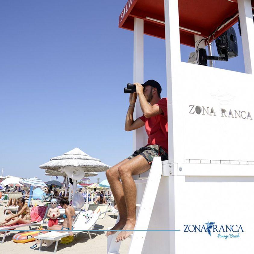 Zona Franca Lounge Beach