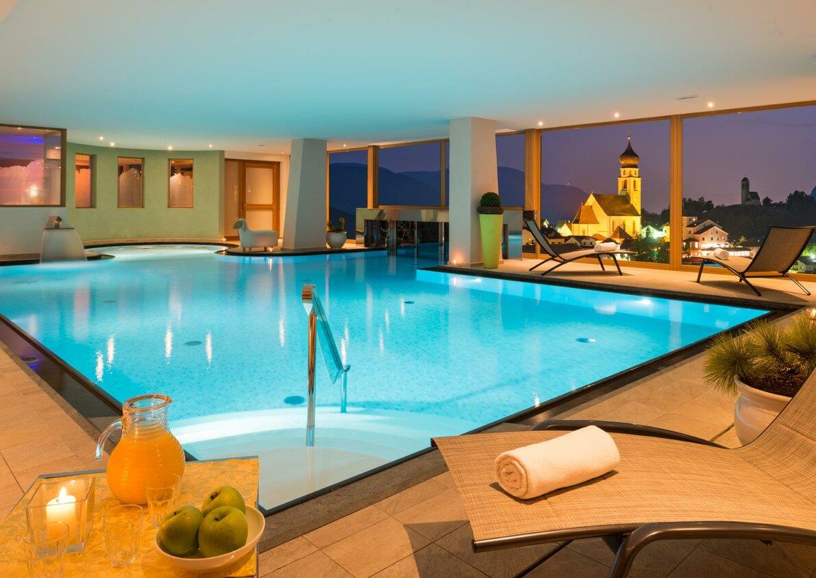 Hotel Emmy - five elements