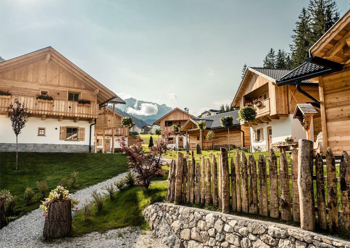 Residence Pradel Dolomites Mountains Retreat Lodge
