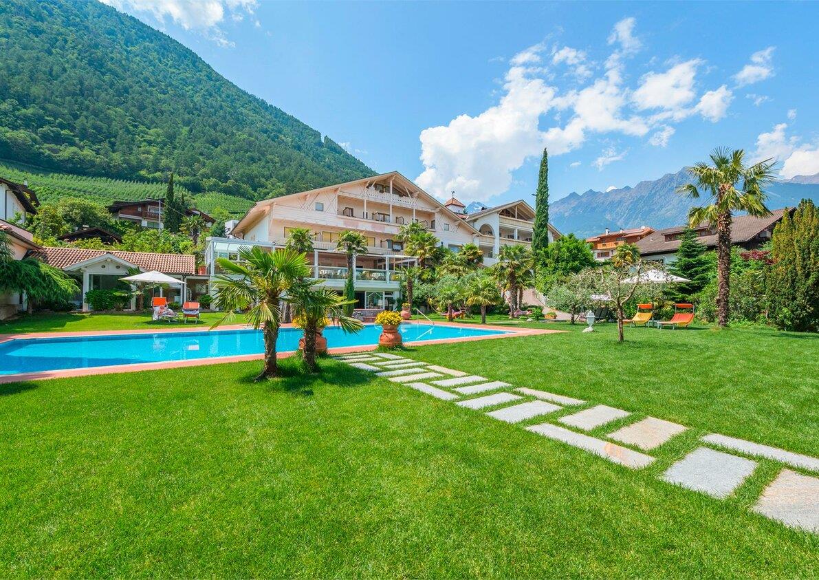 Glanzhof Hotel & Apartments