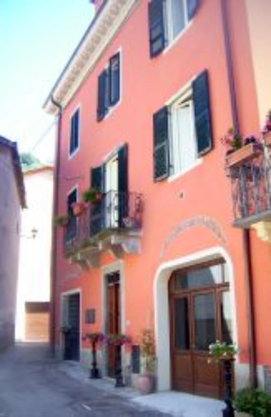 TUSCANROOMS