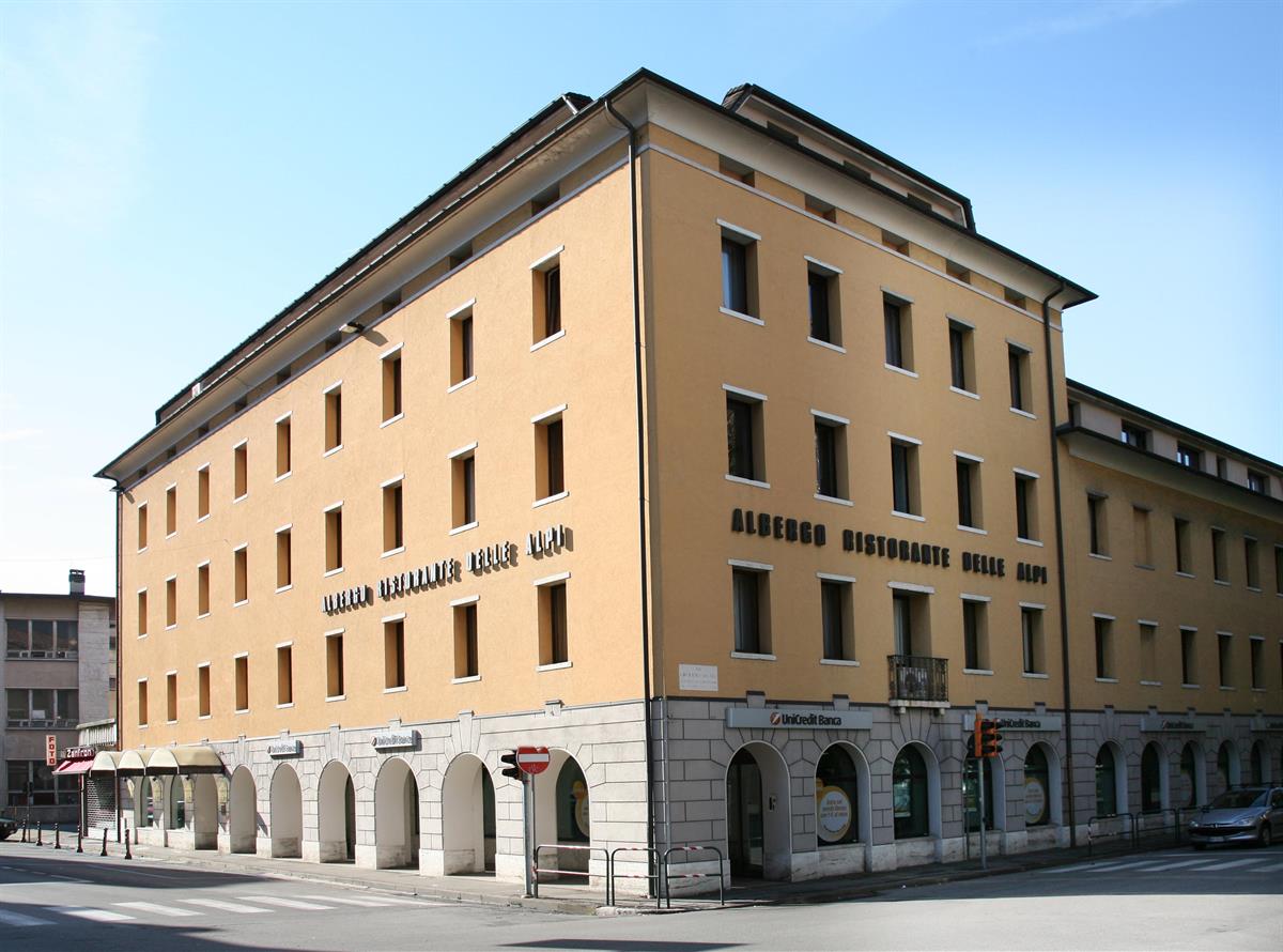 ALBERGO DELLE ALPI