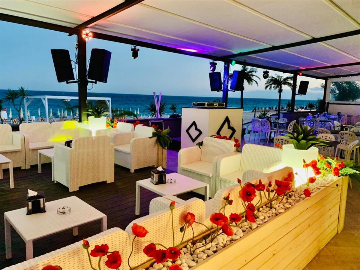 Mapapi Beach