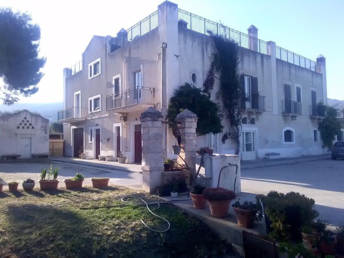 LE MONACHE DI LANZETTA G.
