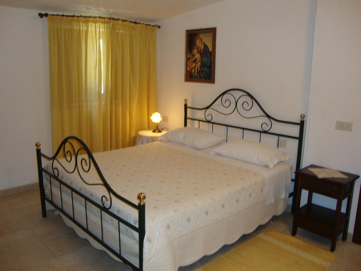 TRULLO DELLE ROSE