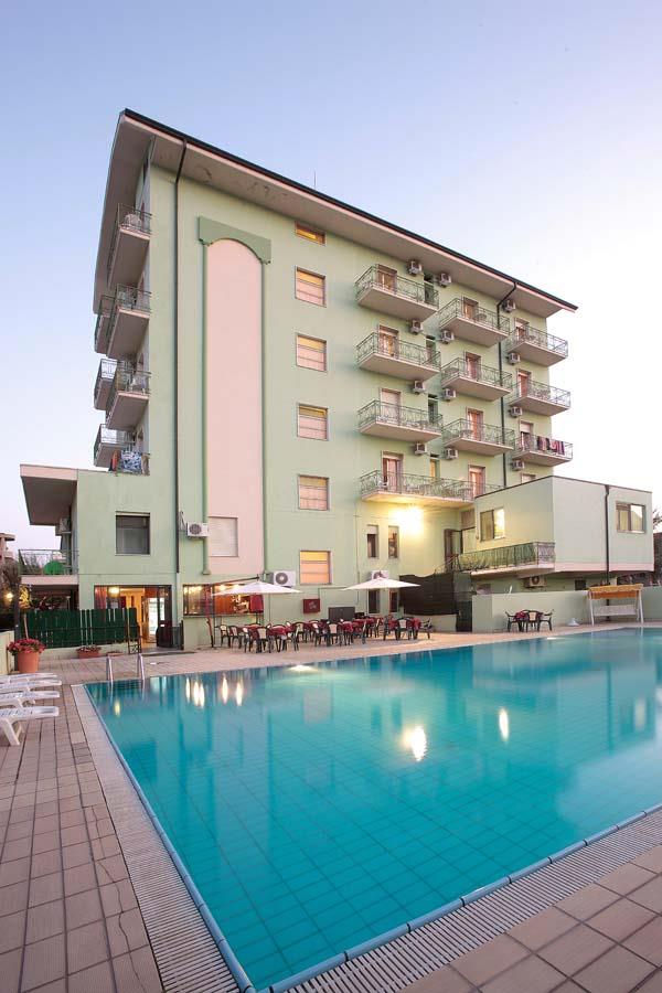 Club Hotel Rock e David