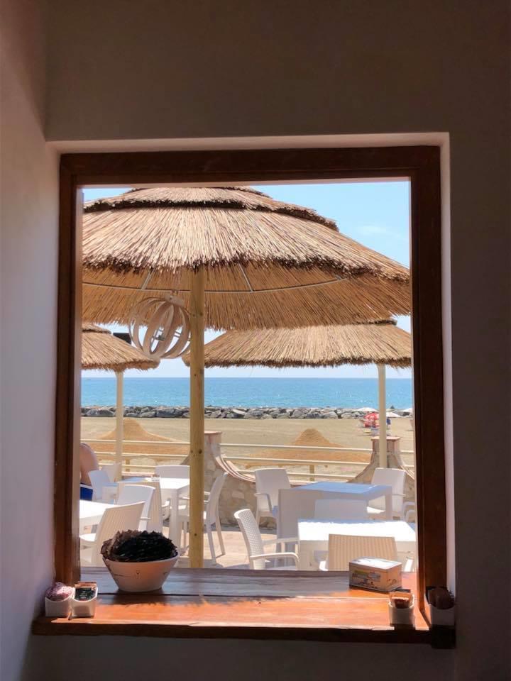 Lido Tropical Beach