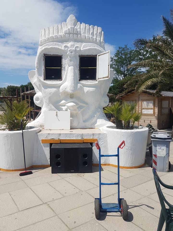 New Age Afro Beach