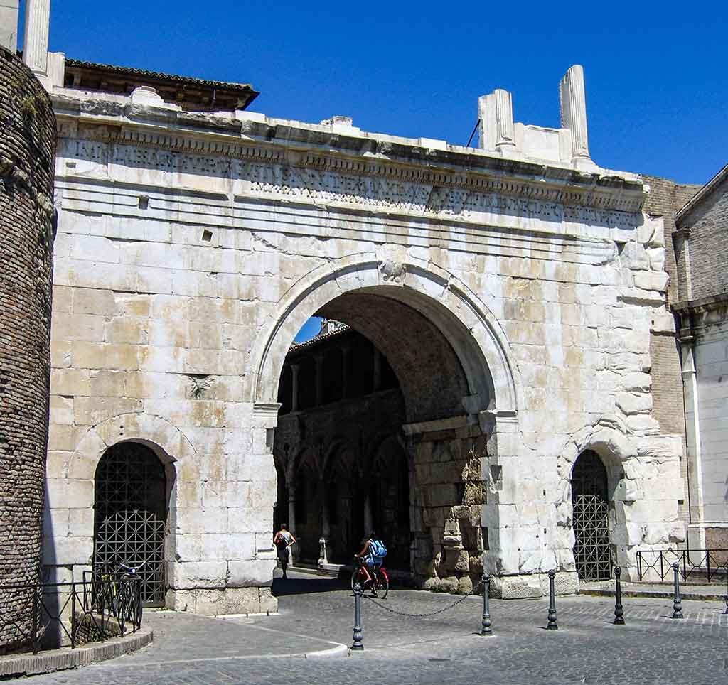 Via Flaminia e Arco Flaminio